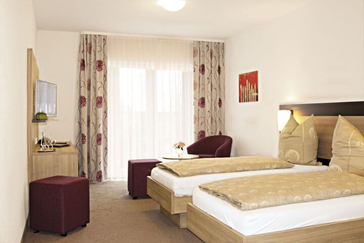Room 8 of 8