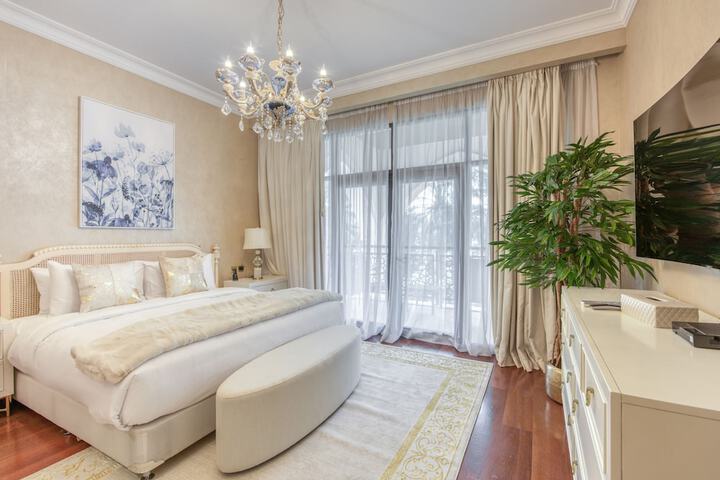 Room 3 of 40