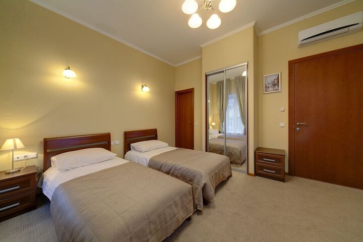 Room 16 of 69