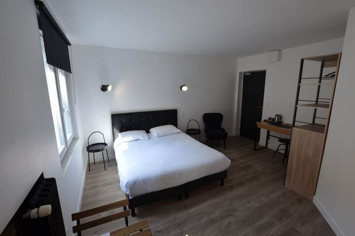 Room 6 of 64