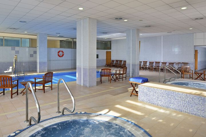 Hotel with Pool