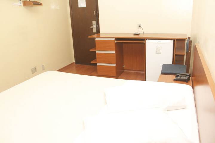 Room 6 of 45