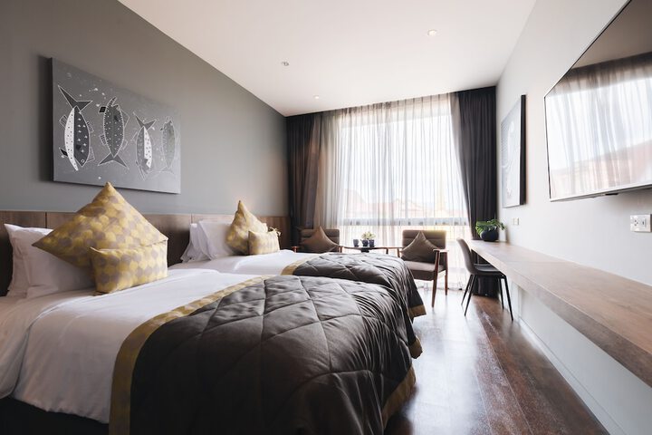 Room 7 of 20