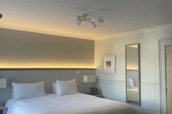 Room 33 of 75