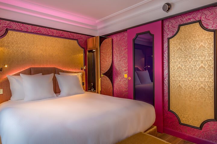 Room 10 of 87