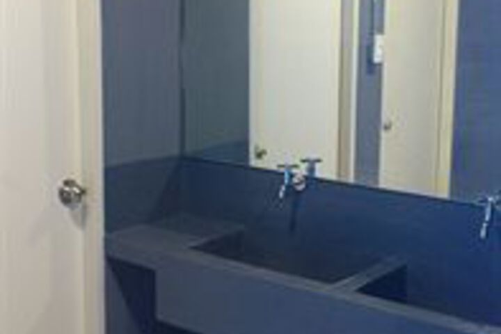 Room 4 of 38
