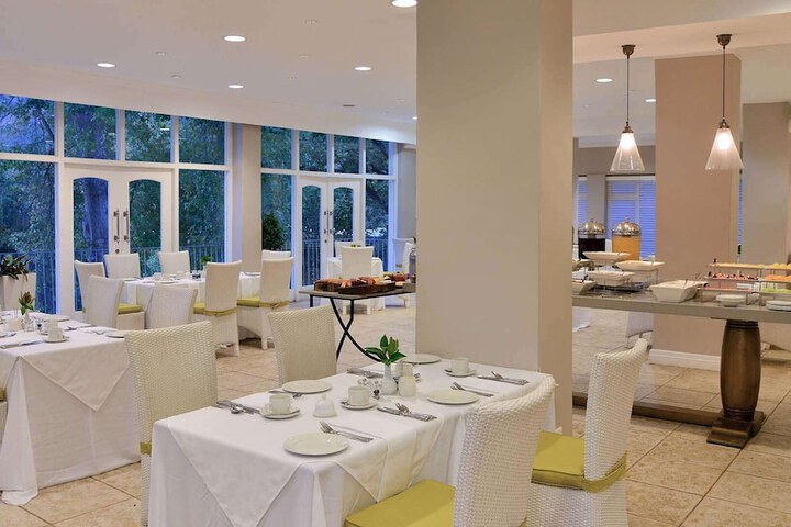 Dining 248 of 517