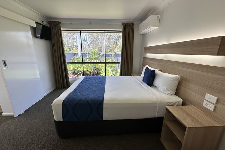 Room 43 of 170