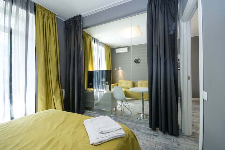 Room 27 of 152