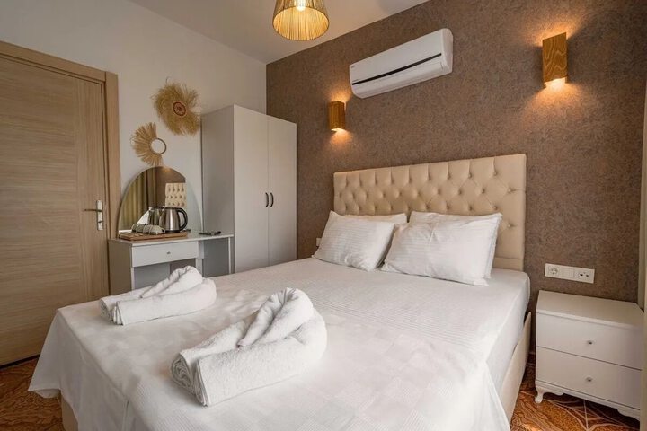 Room 36 of 103