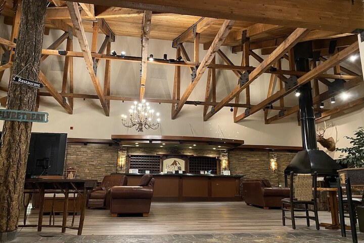 Guest Lobby