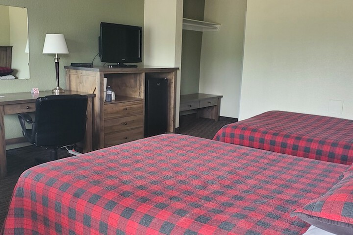 Room 4 of 24