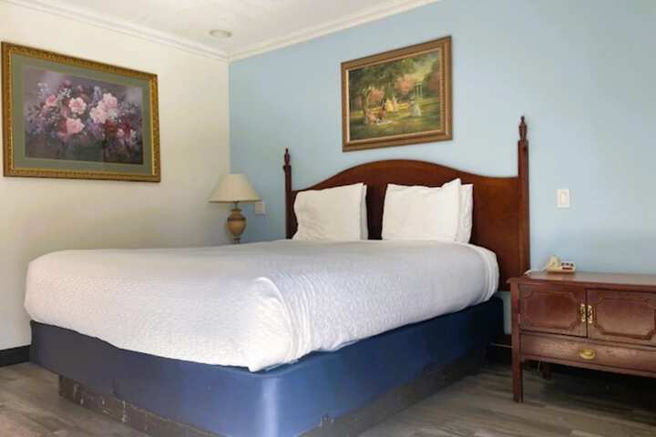 1 King Bed (73 of 80)