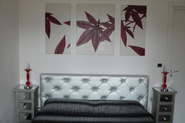 Room 4 of 23