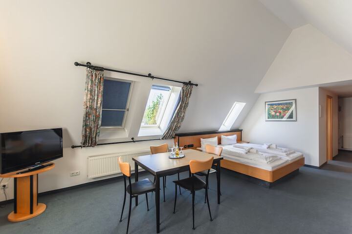 Room 30 of 70