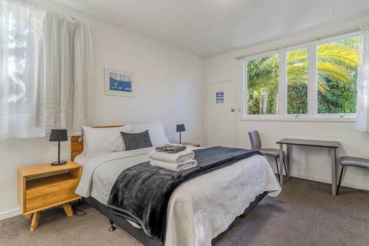 Room 8 of 31