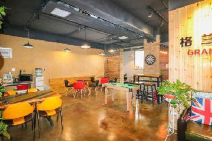 Grand Apartment Hotel (Xian Zhangbasi Road Subway Station)