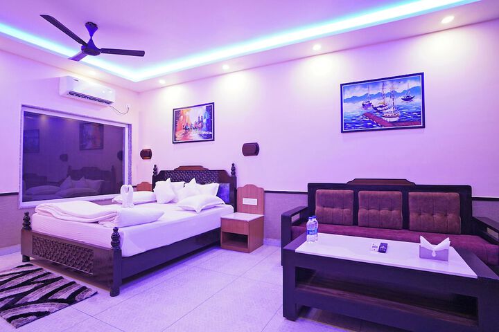 Room 16 of 72