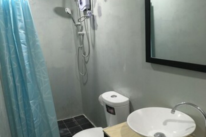 Room 4 of 31