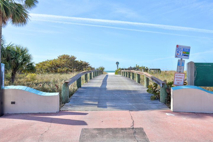 Beach 319 of 325