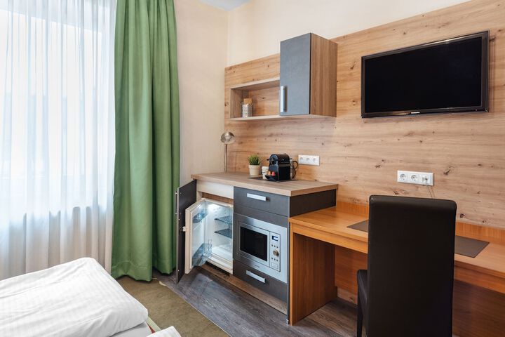 Room 16 of 56