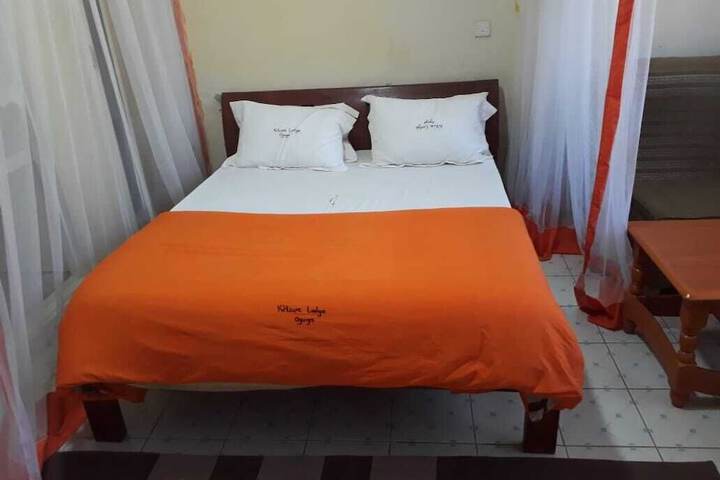 Room 2 of 22