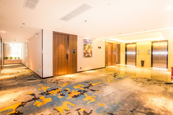 Hotel Interior 20 of 32