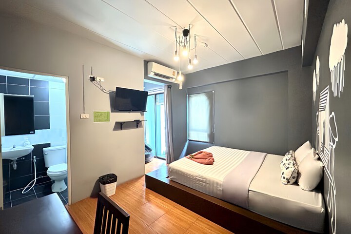 Room 19 of 82