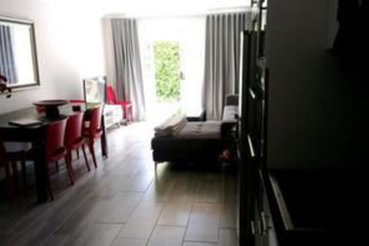 Room 2 of 6