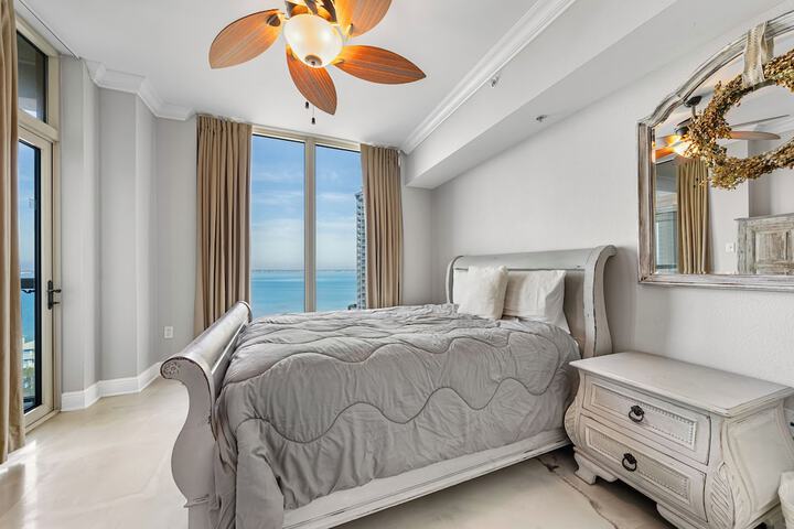 Room 3 of 50