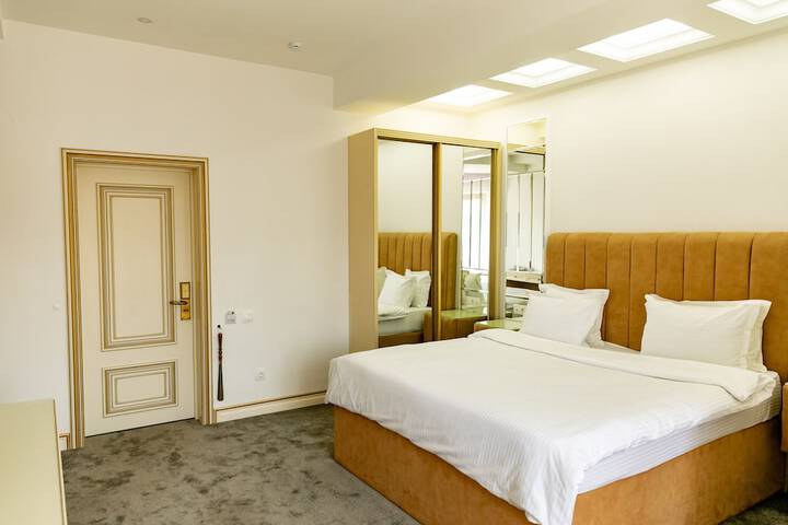Room 26 of 59