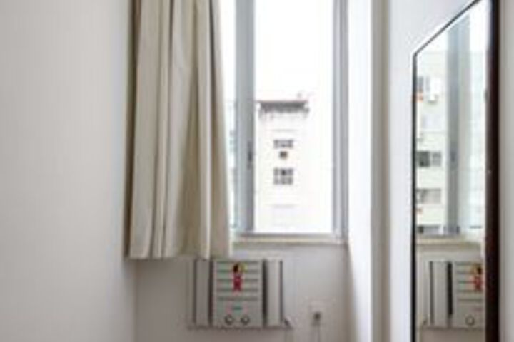 Room 15 of 34