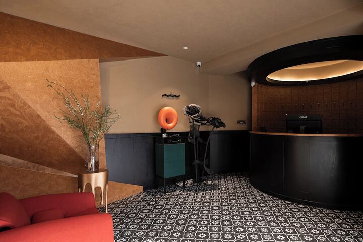 Hotel Interior 4 of 123