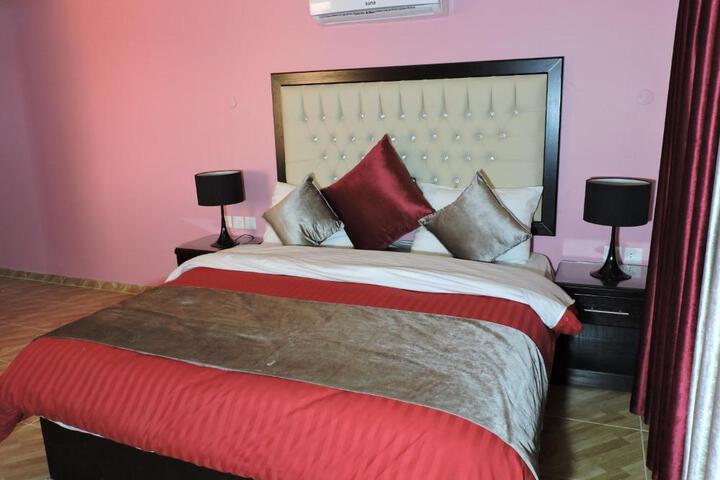 Valentine Inn Luxury