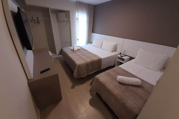 Room 9 of 42