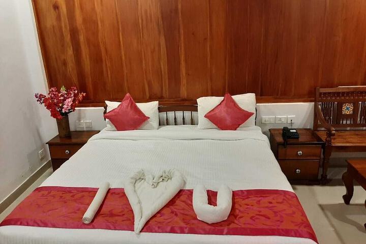 Room 5 of 30