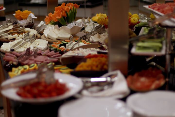 Dining 27 of 41
