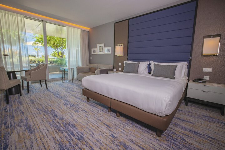 Room 15 of 110
