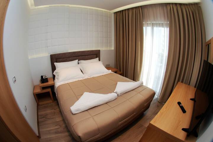 Room 20 of 48