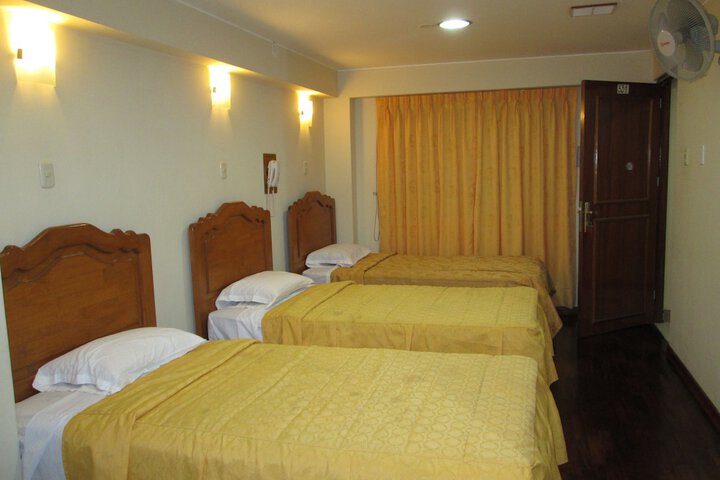 Room 11 of 74