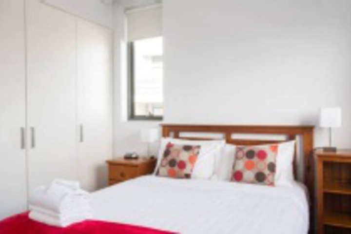 Room 43 of 288