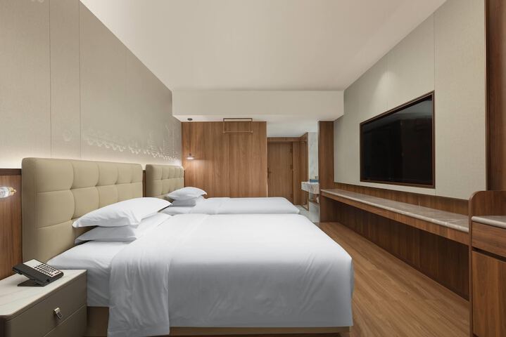 Room 11 of 20