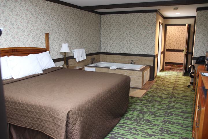Room 13 of 43