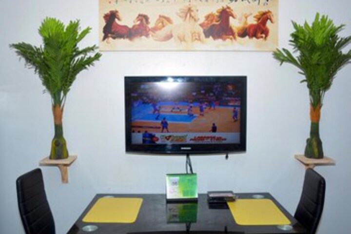 Room 18 of 24
