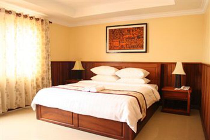 Room 5 of 36