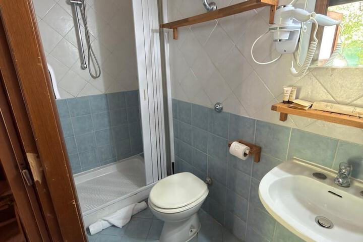 Clean Restrooms