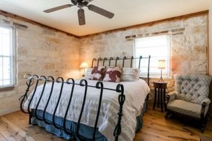 Image of 2H Rock Haus