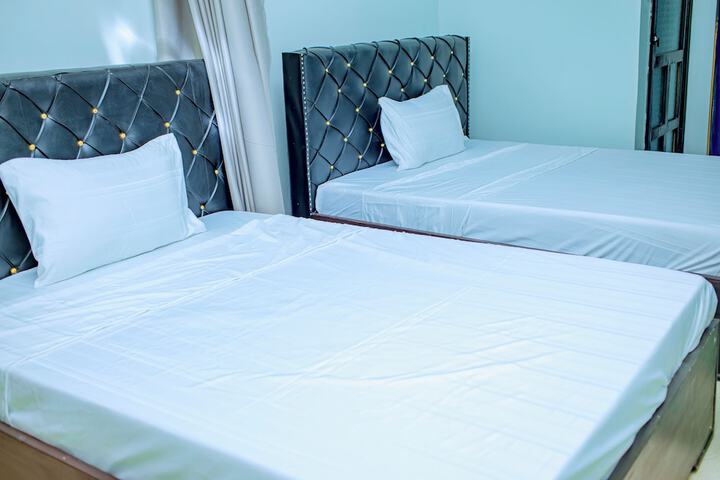 Room 4 of 22