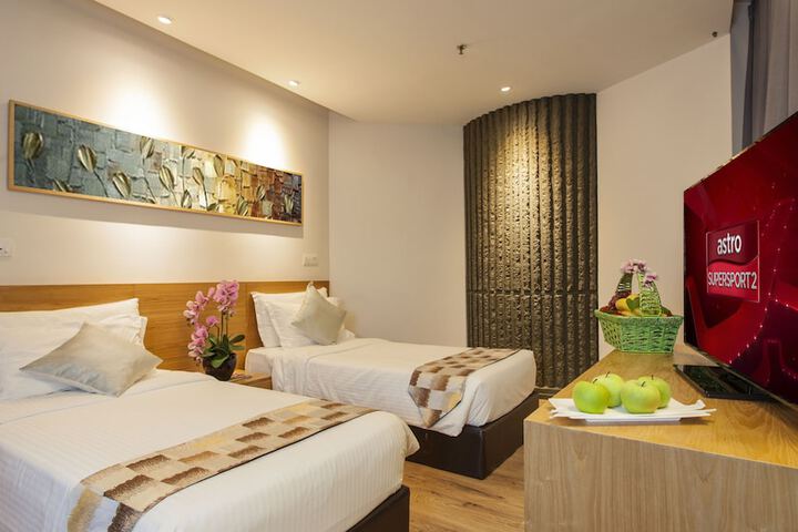 Room 16 of 35