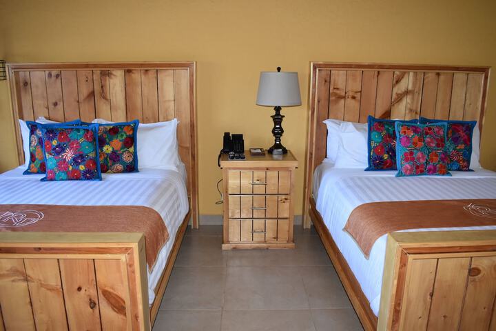 Room 40 of 146
